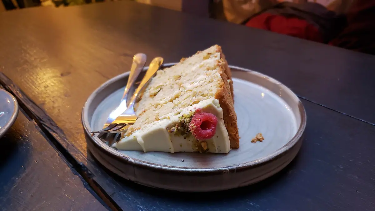 Royce Cakes – cake shop in Tooting, London