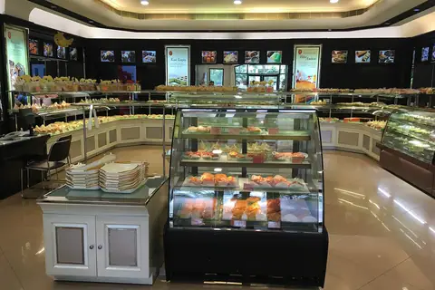 Royce Cakes photo 2